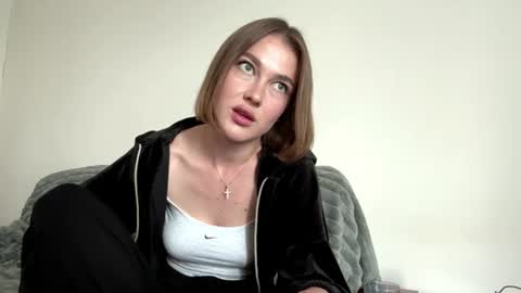 Jenny online show from July 30, 1:23 pm