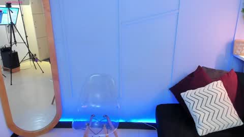 Georgina Coule online show from February 3, 12:03 pm