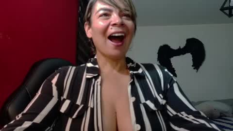 Georgina  online show from May 16, 2:19 am