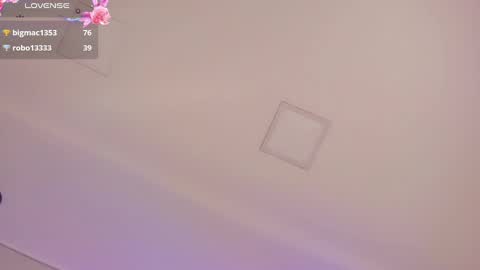 Kendal  online show from February 28, 3:15 am