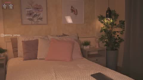 germaine_jones online show from March 26, 1:16 pm