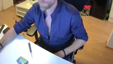 german33333 online show from December 10, 10:37 pm