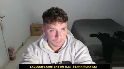 gferrari1996 online show from May 11, 4:41 am