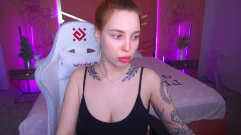 Ur Foxie online show from January 20, 2:03 pm