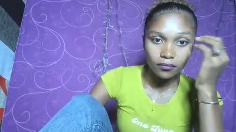 gggloria online show from April 21, 1:51 pm