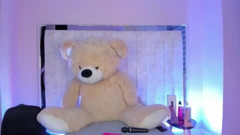 Danna Astrom online show from December 4, 12:43 am