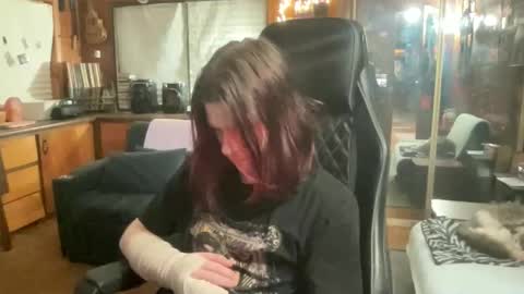 ghostboygbc online show from March 27, 5:46 am