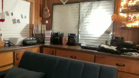 ghostboygbc online show from September 28, 3:59 am