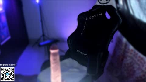 Sara online show from January 6, 5:28 pm