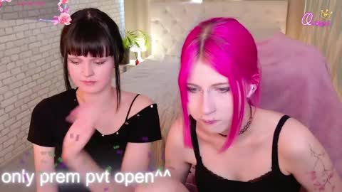 Alice and Michelle online show from June 3, 1:47 pm