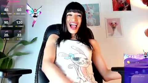 Gia  Please help me with your thumbs up its important   online show from July 1, 12:58 pm
