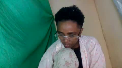 gialbloody online show from July 29, 11:54 am