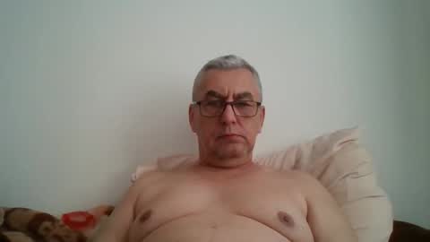 gigi1970 online show from March 26, 10:42 am