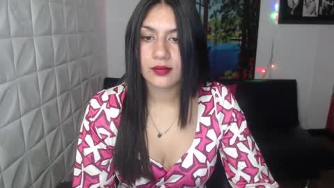 Snapshot of gigi_gilt_ chatting on March 1, 4:47 am Gigi 3 online show from March 1, 4:47 am