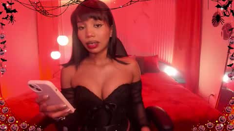 GIGI online show from October 31, 6:25 am