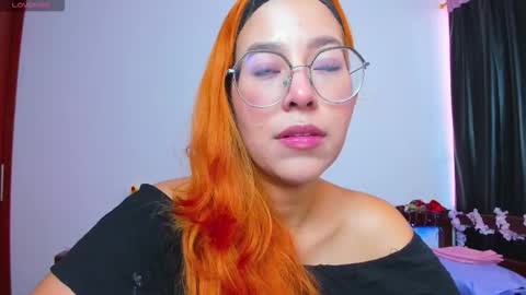 gigimooon online show from March 15, 9:40 pm