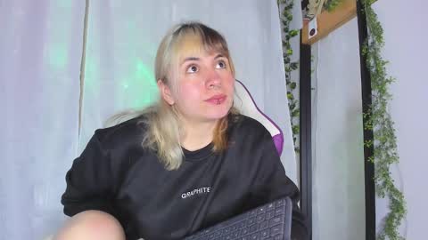 Snapshot of gilakat chatting on January 23, 4:19 am gilakat online show from January 23, 4:19 am