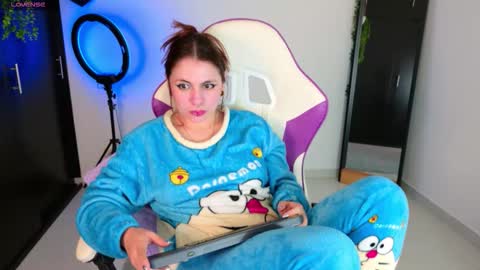 Snapshot of gilakat chatting on October 13, 5:42 am gilakat online show from October 13, 5:42 am