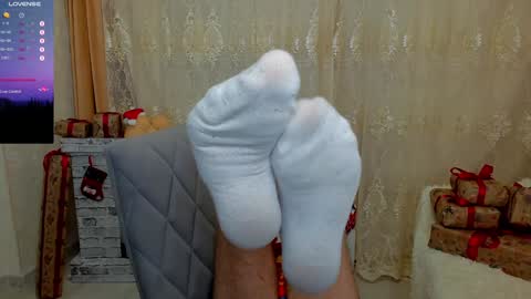 gilbertogonzales online show from December 4, 5:16 pm