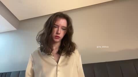 Gina online show from November 17, 12:19 pm