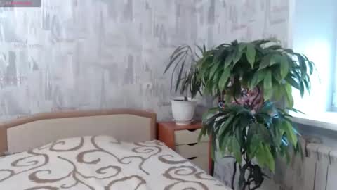 ginaxsoulah   online show from April 8, 9:45 am