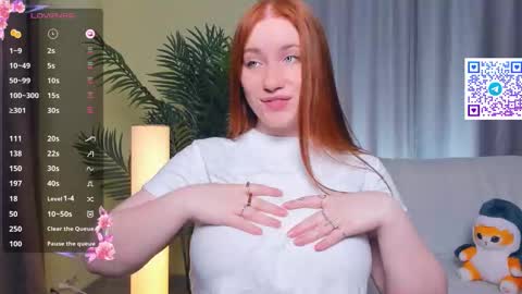 Snapshot of ginger_twinkle chatting on September 28, 8:23 am Ginger online show from September 28, 8:23 am