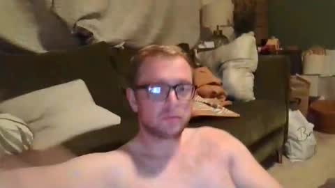 ginwood online show from October 18, 6:01 pm