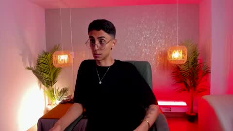 Gio Carangi online show from March 12, 5:22 am