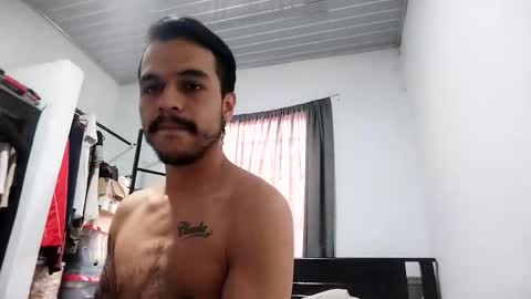 Snapshot of gio_lorenz chatting on October 5, 5:42 pm gio_lorenz online show from October 5, 5:42 pm
