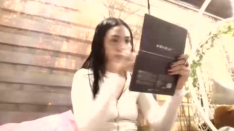 giovanna_oliveria online show from December 20, 11:01 pm