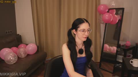 Nikki online show from February 21, 4:10 pm