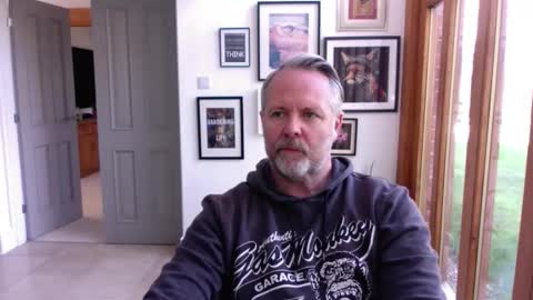 girlsandbikes online show from October 27, 12:49 pm