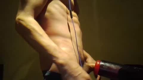 girlscumwithme33 online show from April 13, 6:23 pm