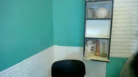 Precious online show from February 1, 1:41 pm