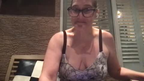 Snapshot of girlzhavefuntoo chatting on October 25, 2:56 am Girls Have Fun Too online show from October 25, 2:56 am
