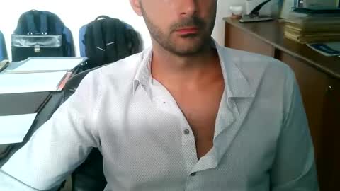 giuseppevai1 online show from September 22, 3:16 pm