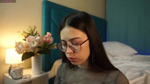 Agness online show from November 23, 3:21 pm