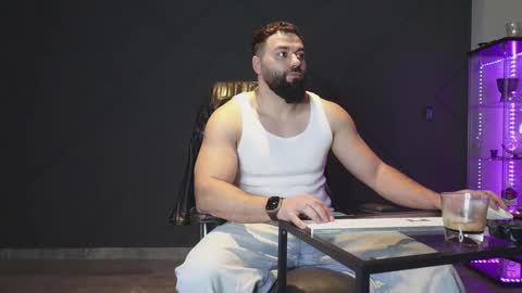 Matthew .. for short call me Matt online show from March 10, 11:51 pm