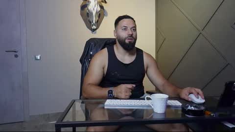 Matthew .. for short call me Matt online show from September 10, 6:42 pm