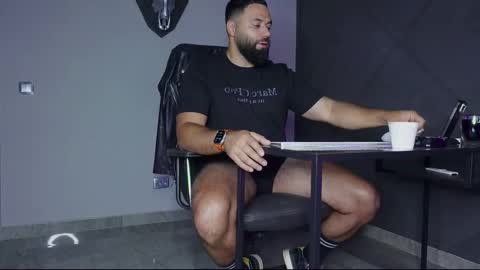 Matthew .. for short call me Matt online show from September 12, 10:34 pm