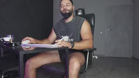 Matthew .. for short call me Matt online show from October 1, 9:02 pm