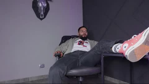 Matthew .. for short call me Matt online show from September 17, 3:43 am