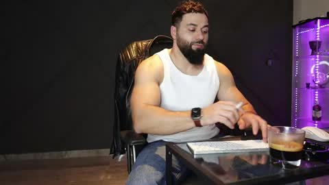 Matthew .. for short call me Matt online show from March 22, 3:38 pm