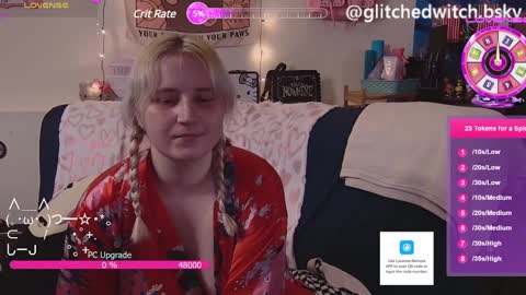 Snapshot of glitchwitch chatting on January 29, 10:22 pm Glitch online show from January 29, 10:22 pm