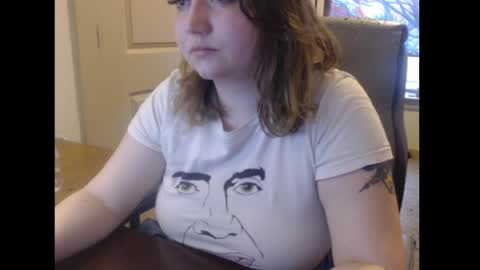 Glitchy online show from May 13, 1:59 am