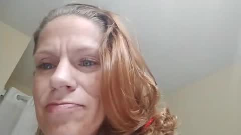 Snapshot of glizzy4u chatting on September 26, 2:30 am glizzy4u online show from September 26, 2:30 am