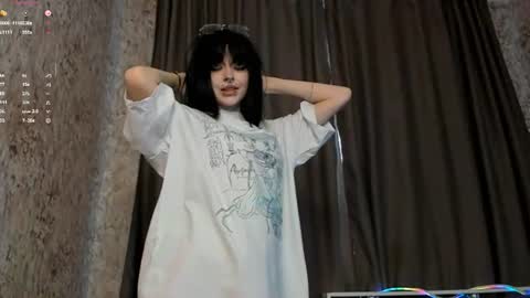 gloomy_muse online show from July 24, 1:30 pm