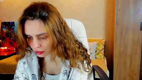 Gloria Wood online show from June 4, 4:35 pm