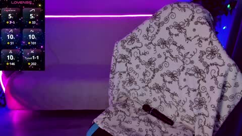 gloriagrays online show from January 13, 7:53 pm