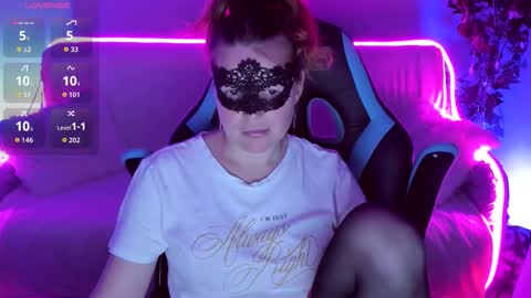 gloriagrays online show from September 18, 8:24 pm